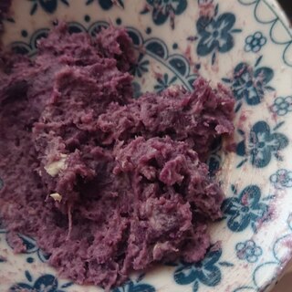 紫芋の甘いペースト